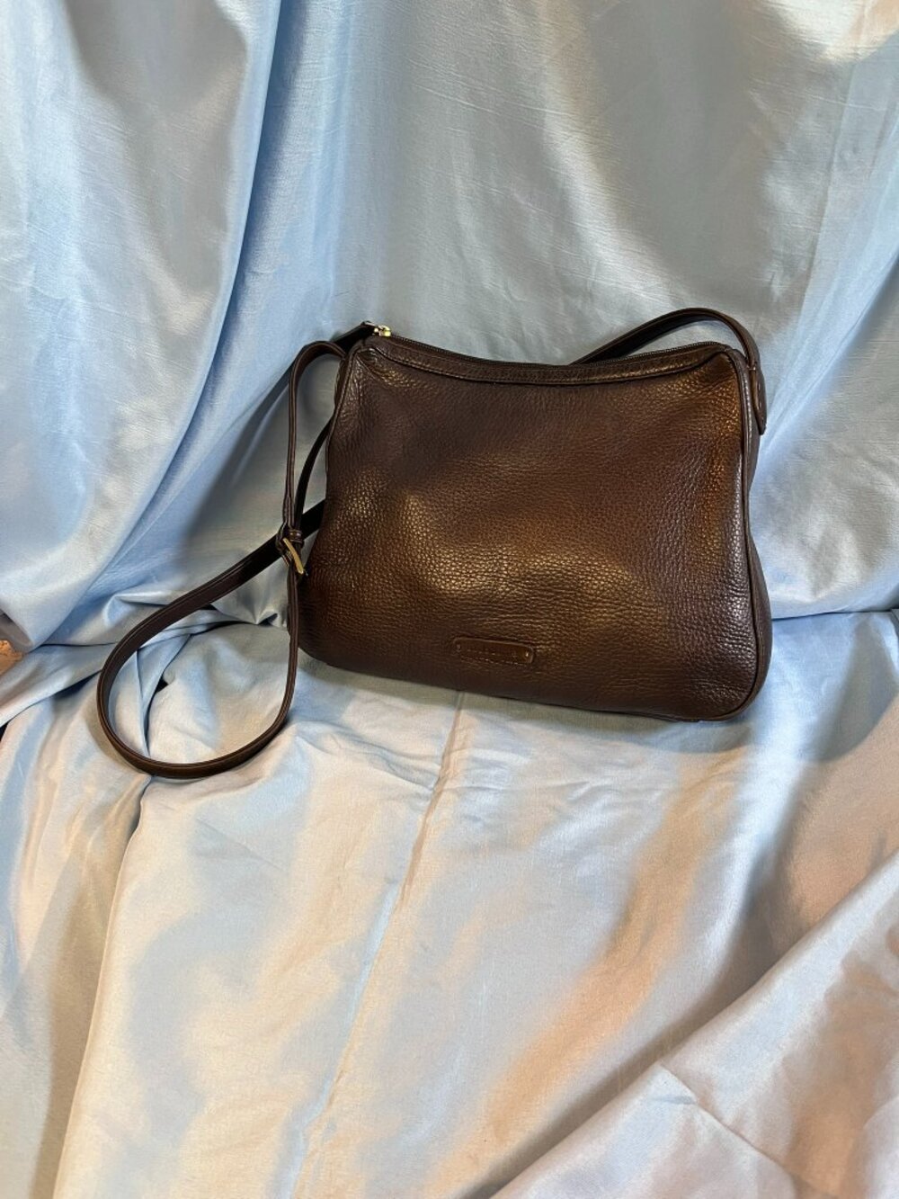 Vintage Chocolate Leather Crossbody Bag ~ Leather Co. by Liz Claiborne ~ Nice!